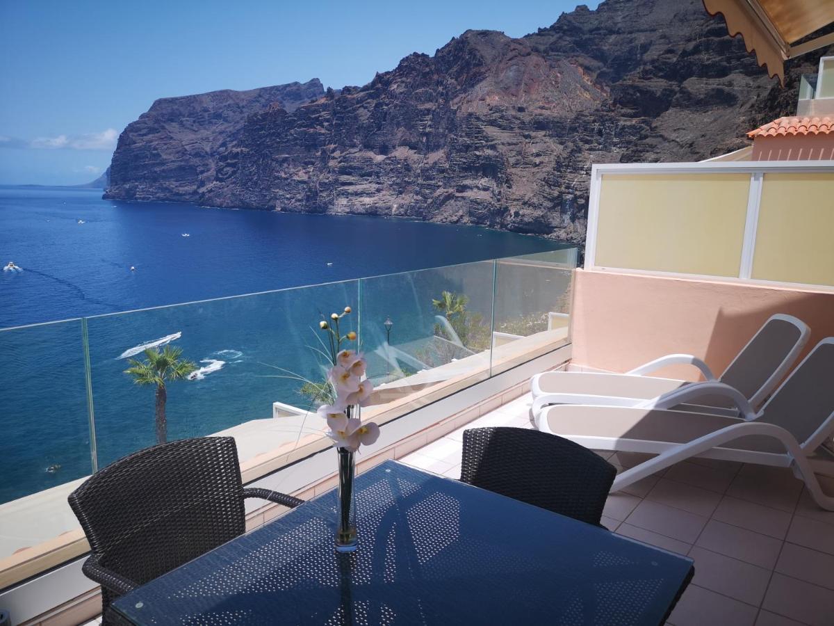 Magnificent Apt. With Sea View, Cliff & Marina サンティアゴ・デル・テイデ エクステリア 写真