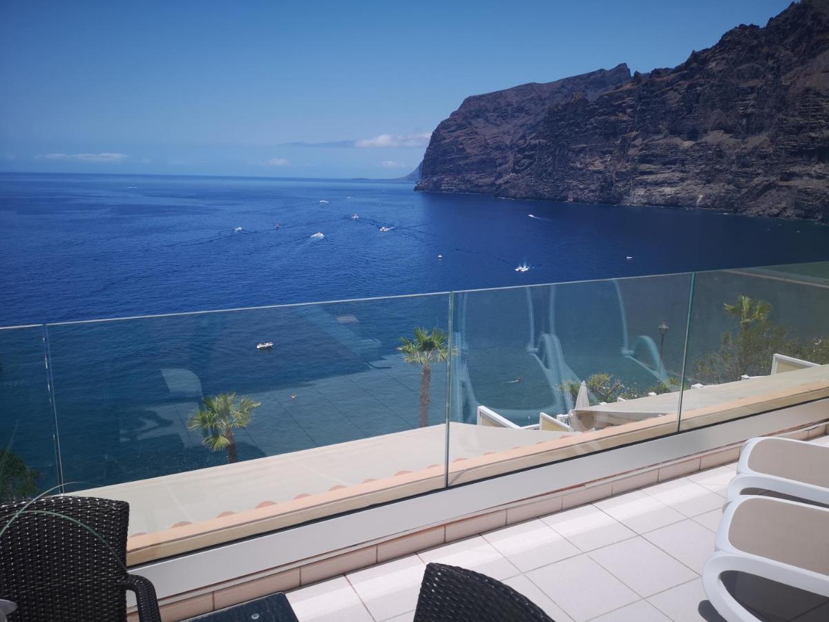 Magnificent Apt. With Sea View, Cliff & Marina サンティアゴ・デル・テイデ エクステリア 写真