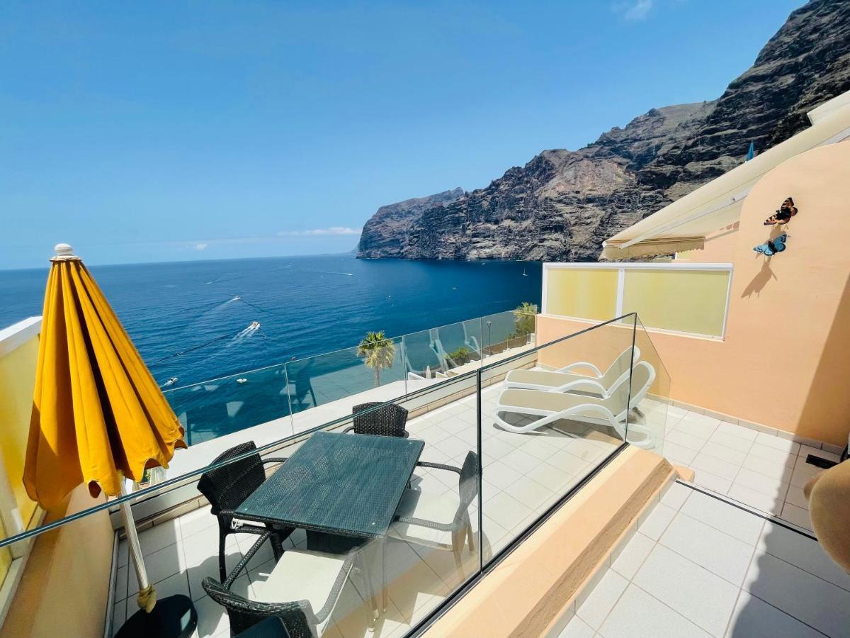 Magnificent Apt. With Sea View, Cliff & Marina サンティアゴ・デル・テイデ エクステリア 写真