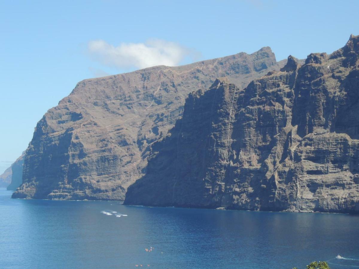Magnificent Apt. With Sea View, Cliff & Marina サンティアゴ・デル・テイデ エクステリア 写真